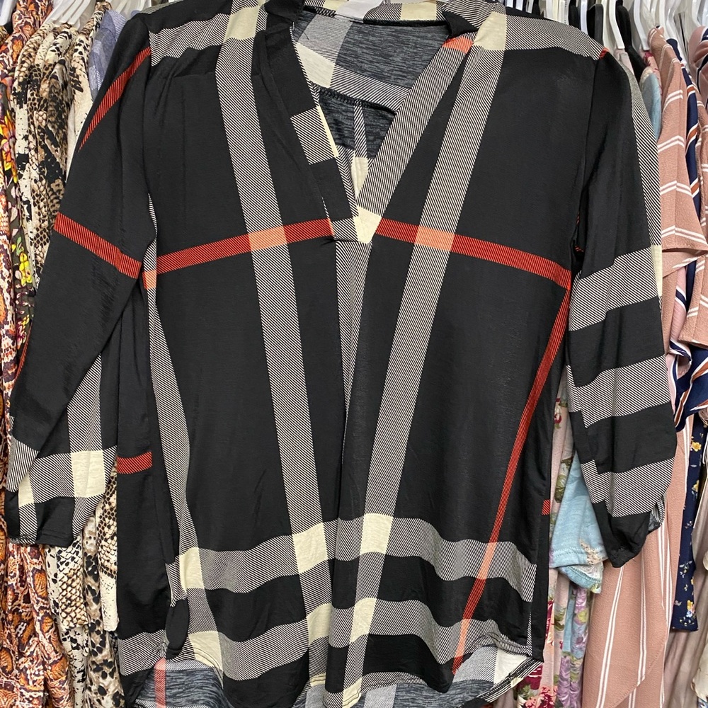 ✨LAST ONE ✨Black Plaid rolled sleeves tunic - Picture 7 of 7